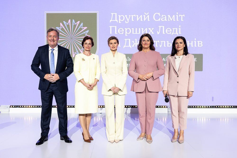 Первые леди и джентельмены верят в победу Украины