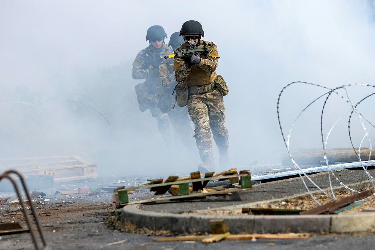 В Украину вернутся еще 10 тысяч украинских солдат, прошедших военную подготовку в Британии