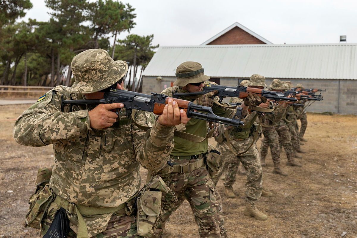 В Украину вернутся еще 10 тысяч украинских солдат, прошедших военную подготовку в Британии