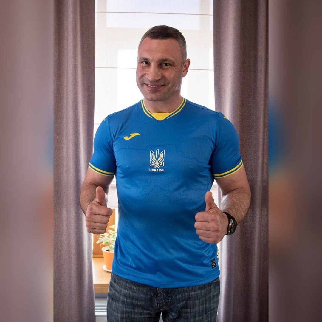 "Переможемо російських варварів!" Кличко відреагував на перемогу Усика