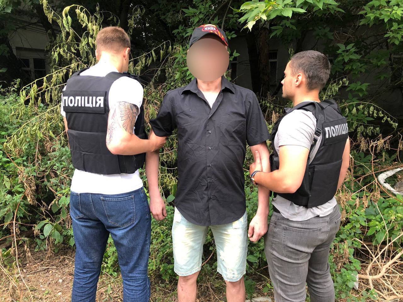 На Киевщине задержали мошенника: получал задаток за "сдачу" в аренду помещения и исчезал. Фото и видео