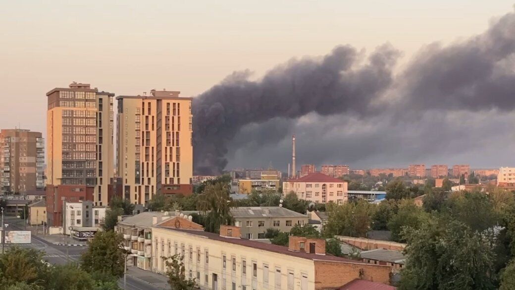 Горить завод ім. Шевченка у Харкові