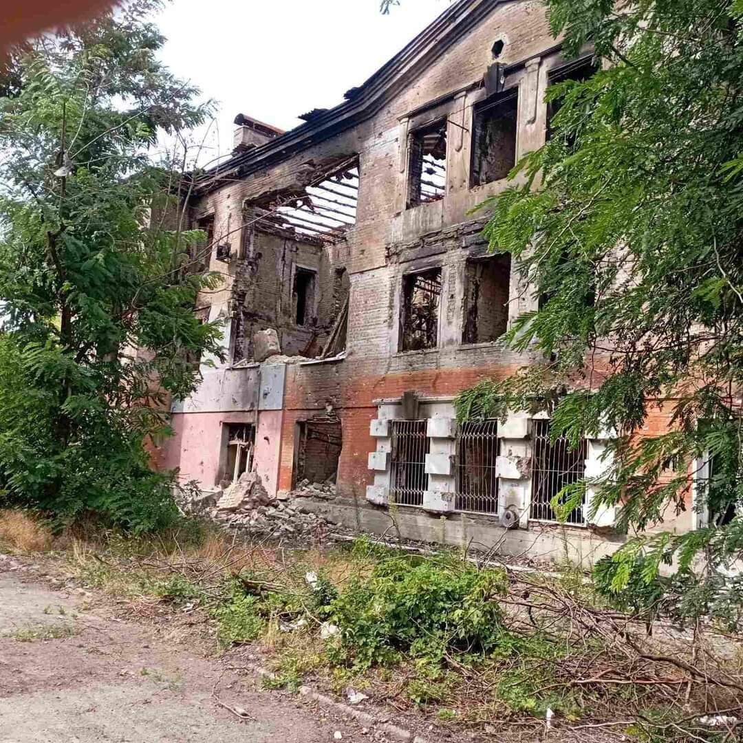 Военные страны-агрессора разрушили Луганщину