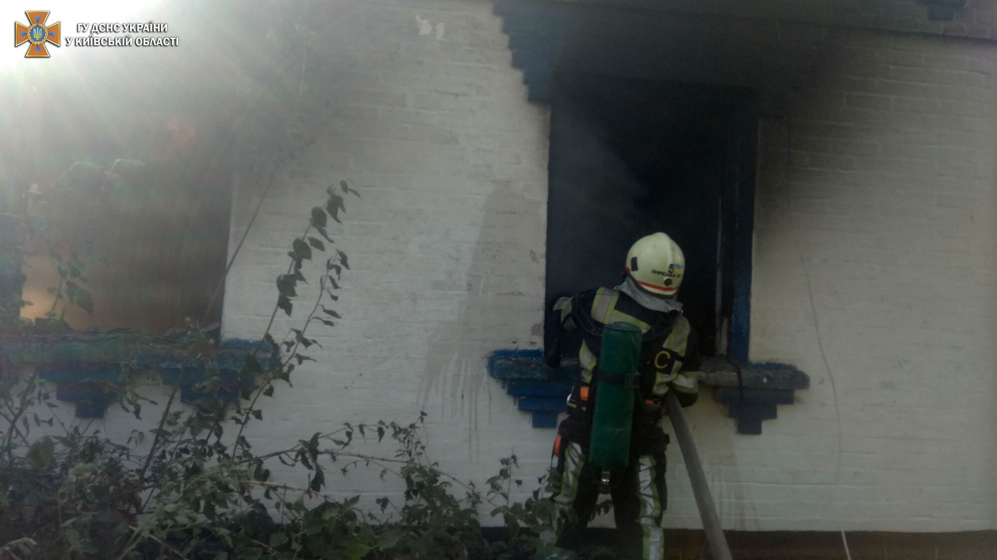 На Київщині внаслідок пожежі в приватному будинку загинула людина
