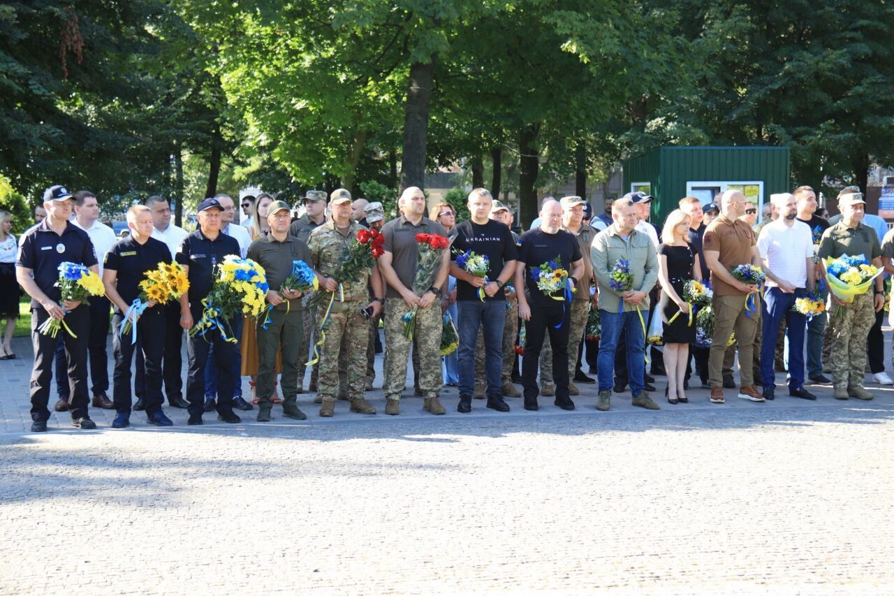 Местом проведения символически выбрали Аллею памяти