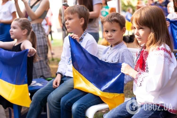 Stand with Ukraine: в Румынии открыли патриотический мурал, напоминающий об украинской борьбе против агрессора. Фото