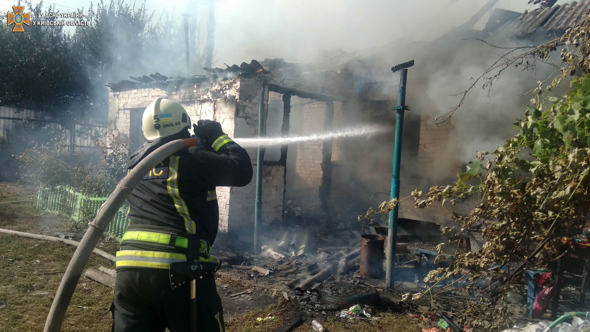 На Київщині внаслідок пожежі в приватному будинку загинула людина