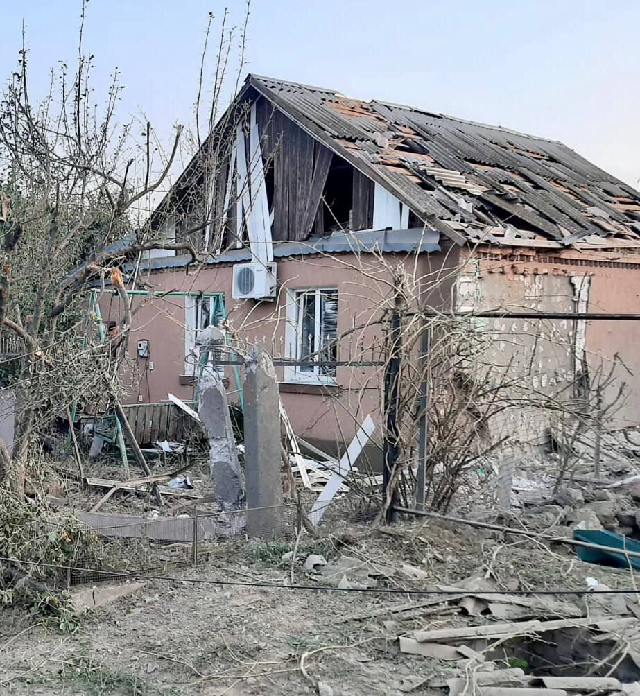 Окупанти обстріляли десять громад на Дніпропетровщині
