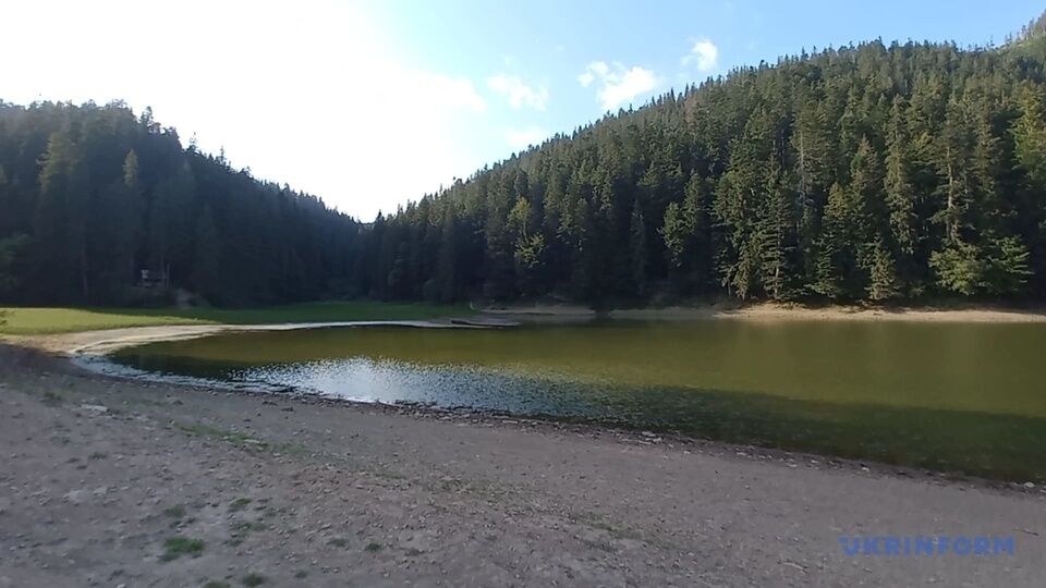 З початком сезону дощів озеро знову наповниться водою