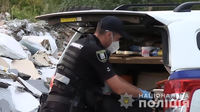 В Киеве мужчина из-за ревности к общей знакомой задушил собутыльника, а его тело потом закопал