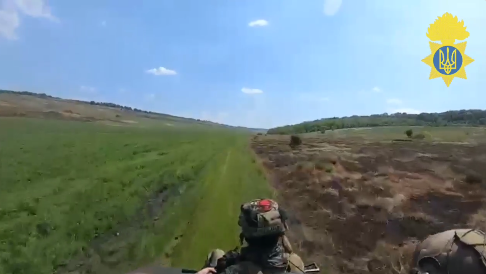 Спецпризначенці із загону "Омега" показали, як звільняють українську землю від ворога. Відео 