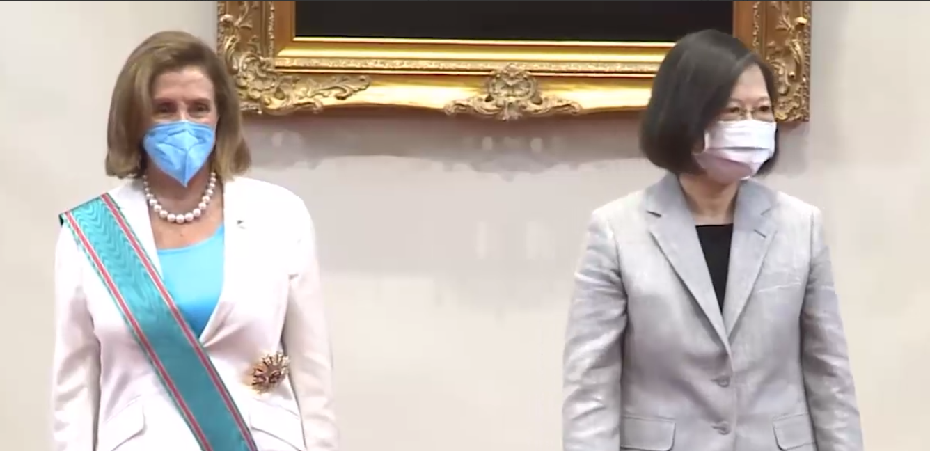 Пелосі провела зустріч з президенткою Тайваню: Цай Інвень у промові згадала про війну РФ проти України