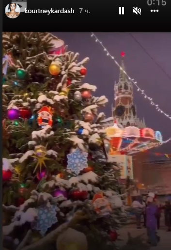 Кортни Кардашьян опубликовала видео с Красной площади в Москве