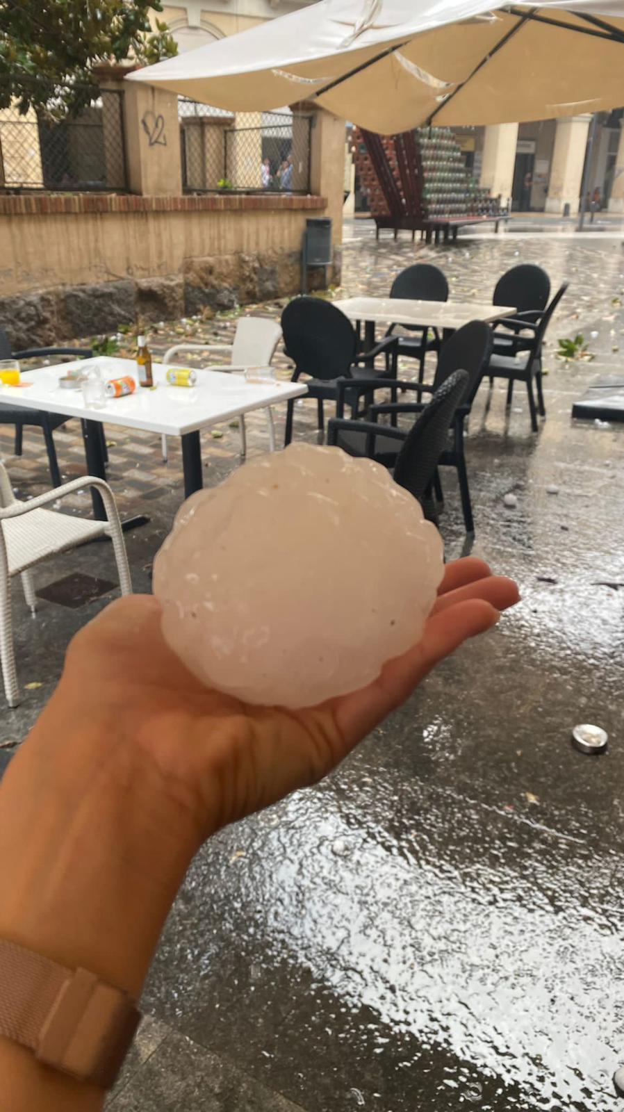 В Испании выпал аномальный град