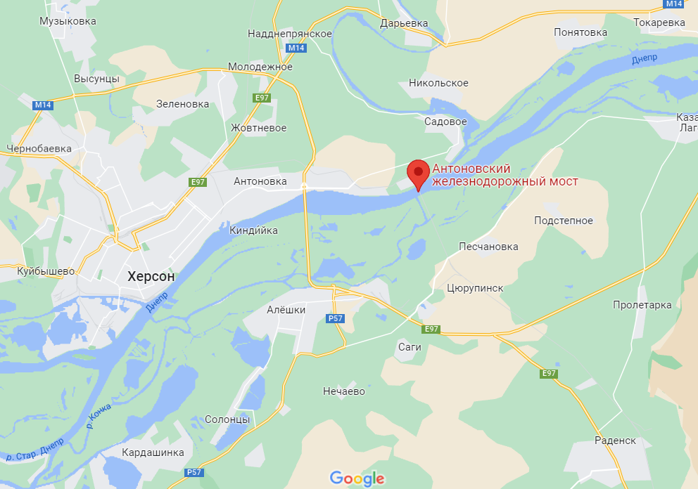 На Херсонщине прогремели взрывы: местные жители сообщили о прилетах в районе моста. Видео