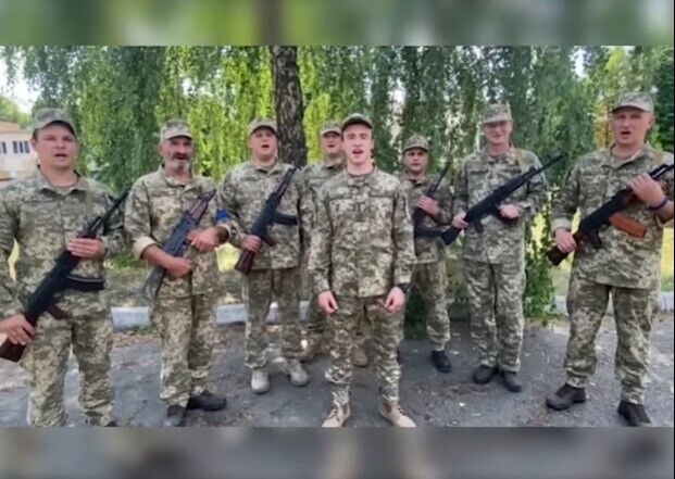 Захисники України побажали Могилевській здоров'я та жіночого щастя.