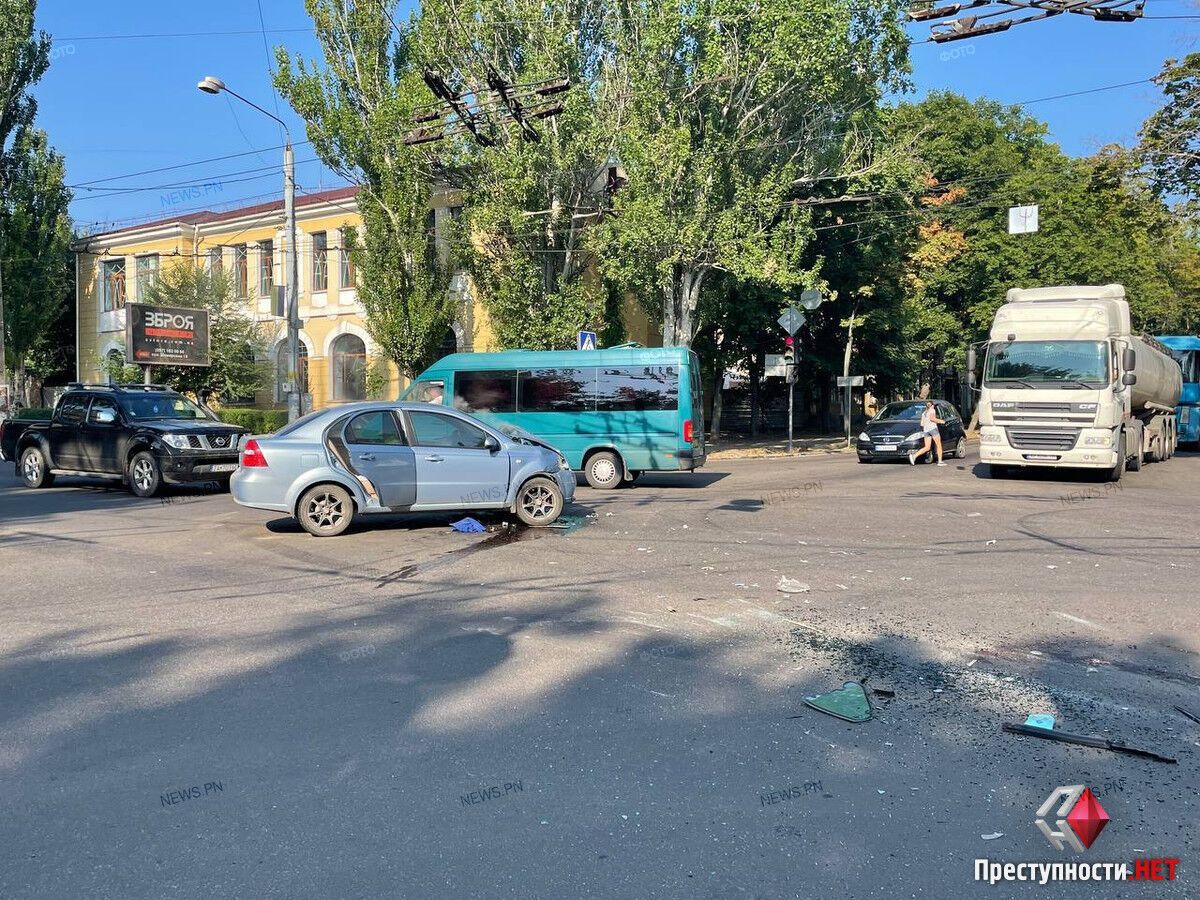 В Николаеве произошло смертельное ДТП: погиб военнослужащий