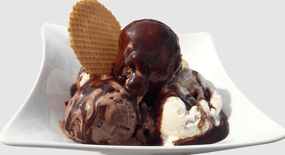 Шоколадное мороженое из молока