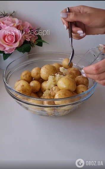 Як смачно запекти молоду картоплю у спеціях: проста ідея нашвидкуруч 