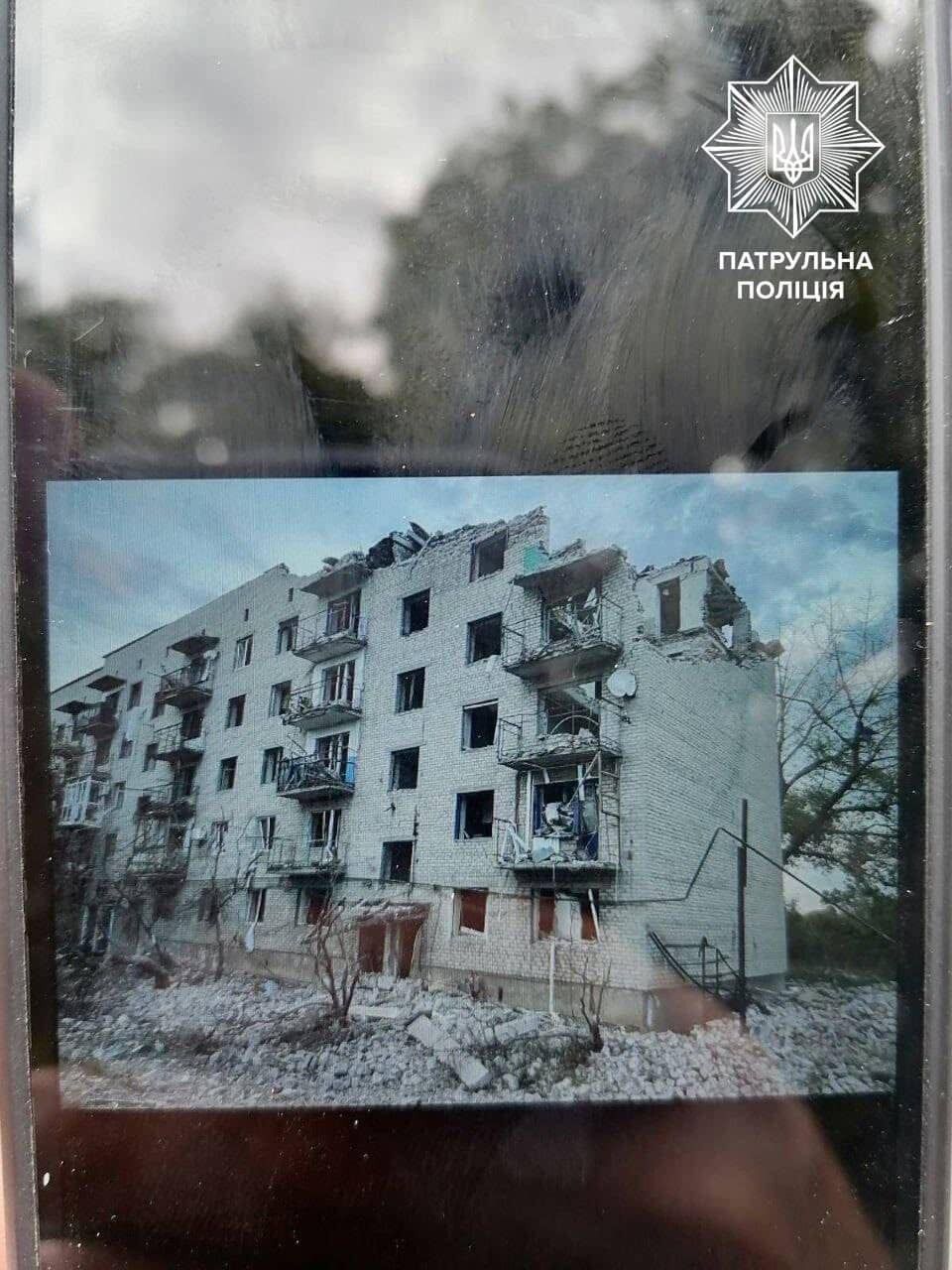 Фото разрушенного обстрелами дома в Бахмуте