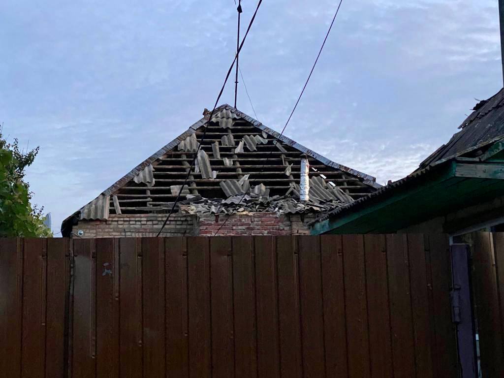 Війська РФ пошкодили в Марганці більше 50 будинків