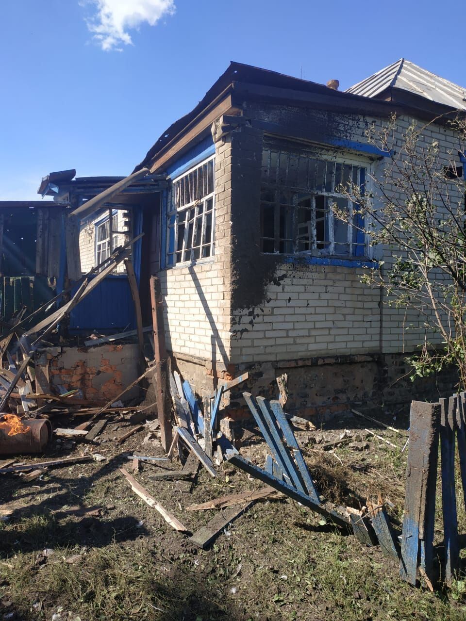 Повреждены шесть жилых домохозяйств