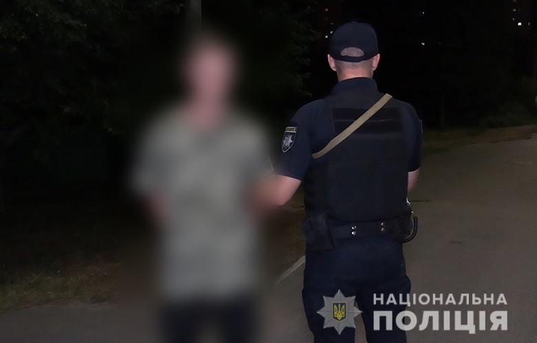 У Києві 17-річний хлопець залізною палицею забив вітчима до смерті