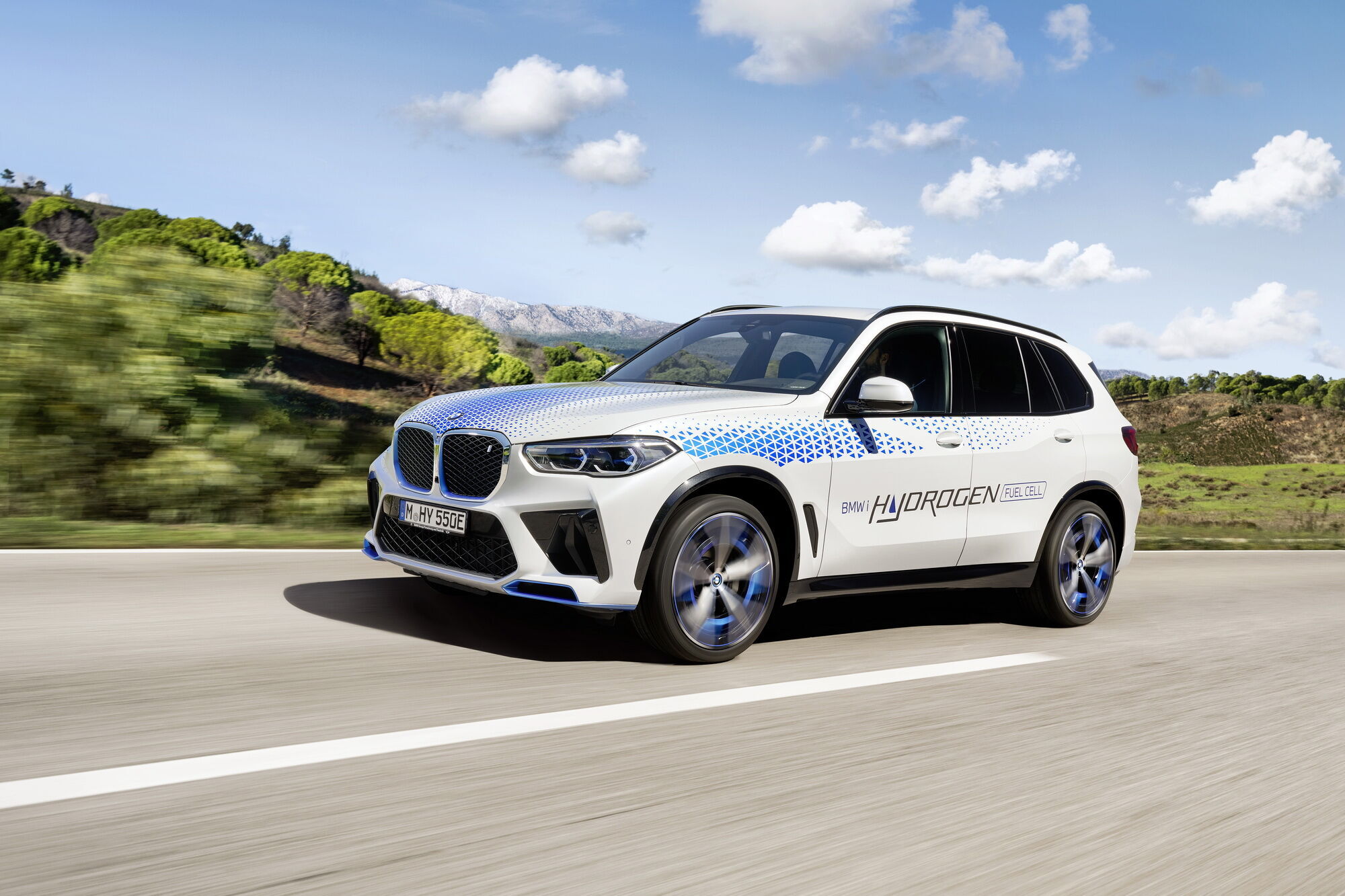 BMW организовала выпуск силовых агрегатов на водороде