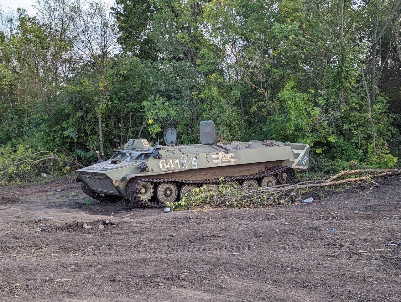 На Харківщині ЗСУ за два дні ''затрофеїли'' понад 150 одиниць бойової техніки росіян: фото і відео