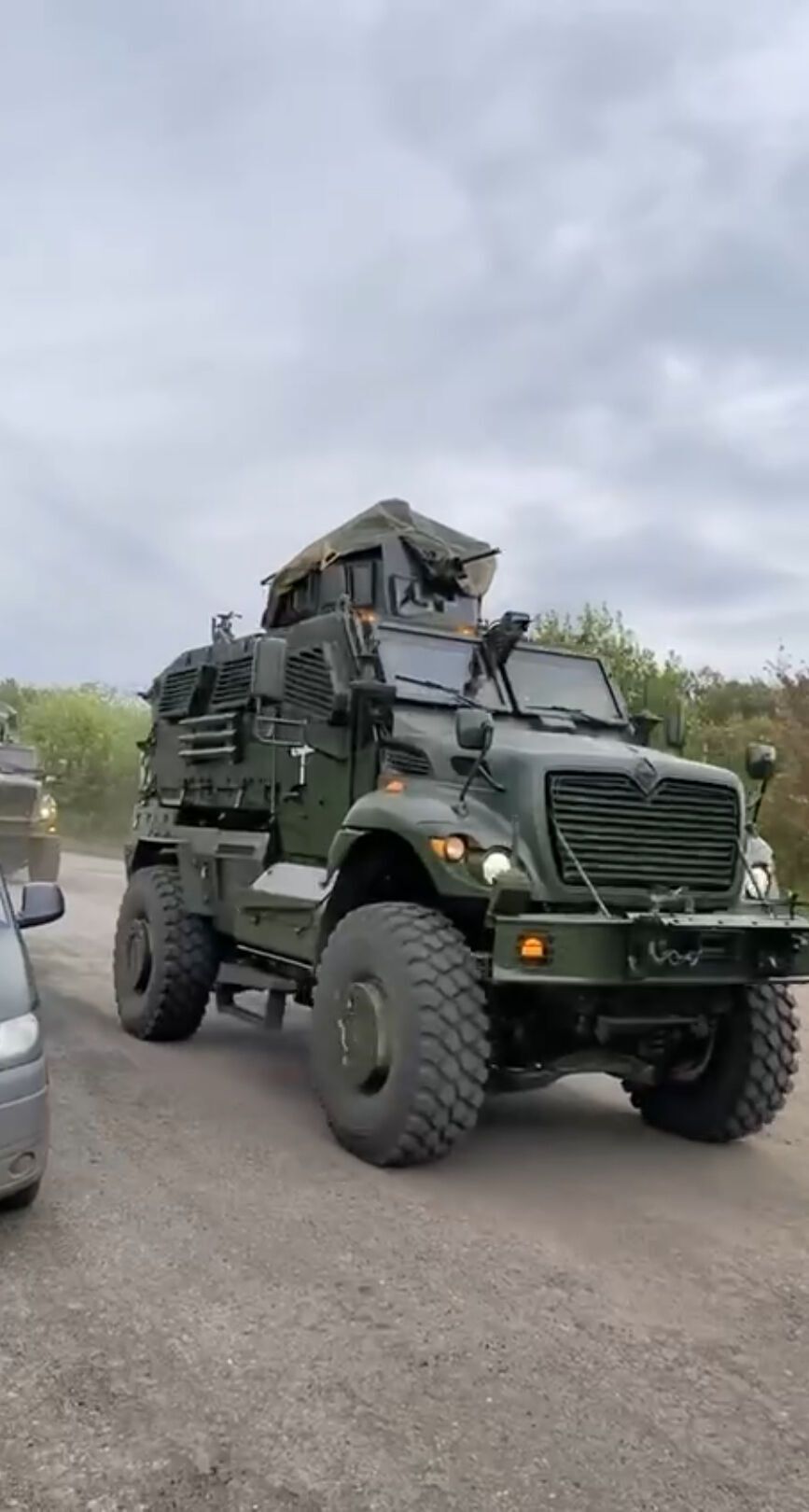 Американські MRAP MaxxPro вже допомагають знищувати ворога на передовій. Відео з Харківщини