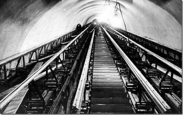 В сети показали, как в 1959–1960 годах строили станцию метро "Крещатик" в Киеве. Редкие фото