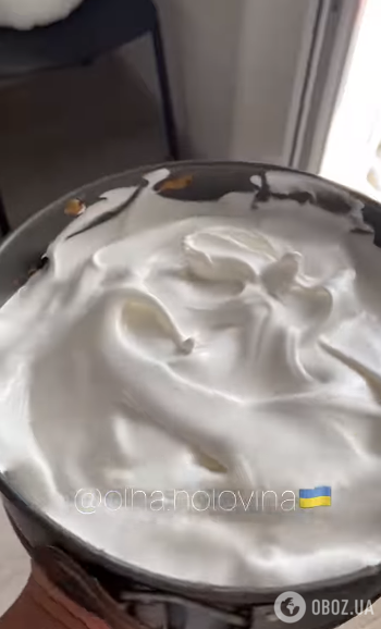 Смачний сливовий пиріг: завжди виходить пухким
