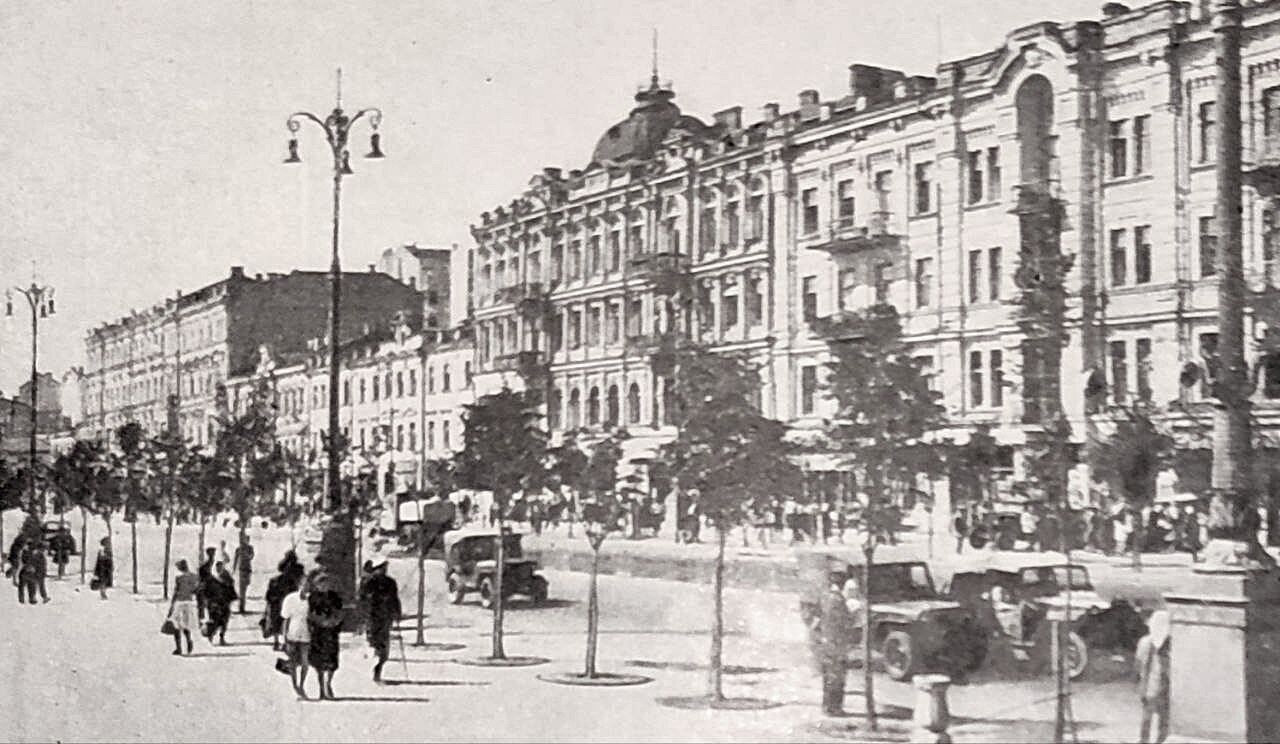 В сети показали, как выглядела улица Крещатик в Киеве в 1948 году. Архивные фото