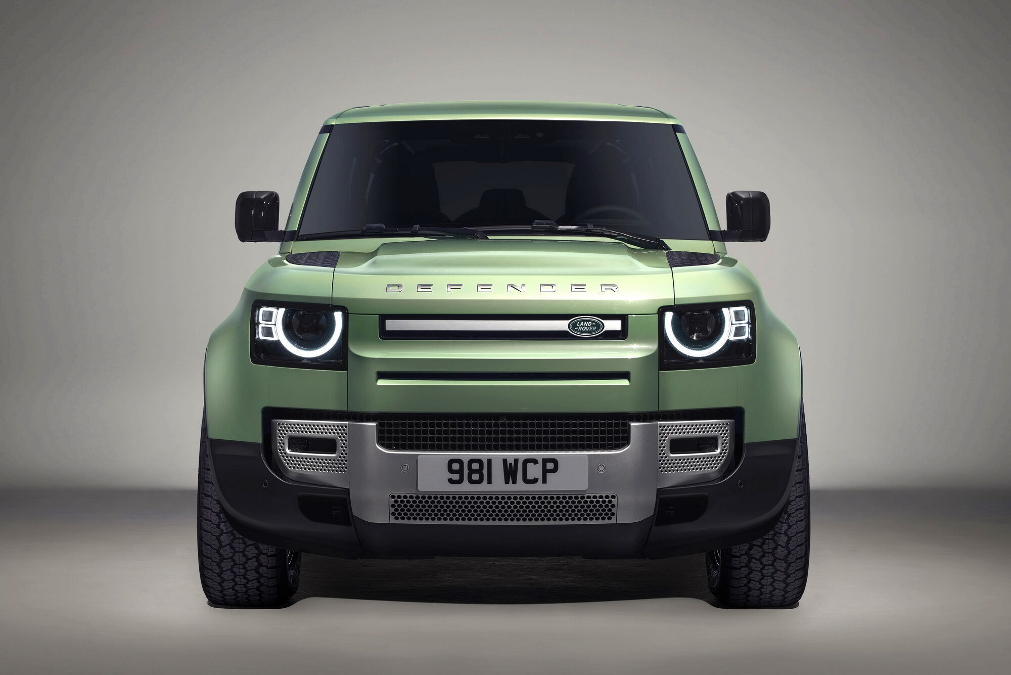 Land Rover отметил 75-летие версией Defender 75 Limited Edition