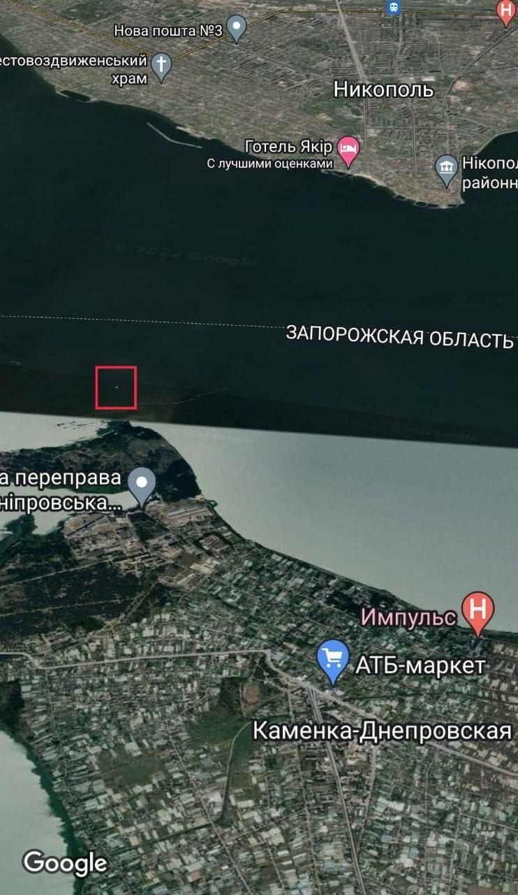 У міноборони РФ відзвітували про знищення ''баржі'' з десантом ЗСУ, яка виявилася мостовими опорами. Фото і відео