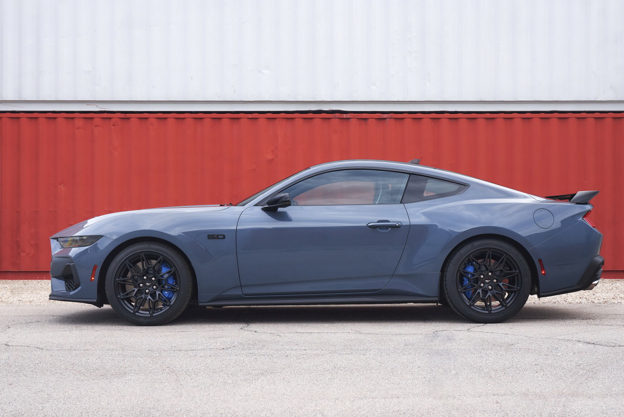 Ford представил Mustang нового поколения