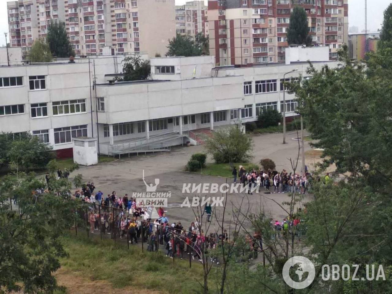 Украиной прокатилась волна "заминирований": в Киеве, Львове и ряде городов эвакуировали школы, университеты и вокзалы