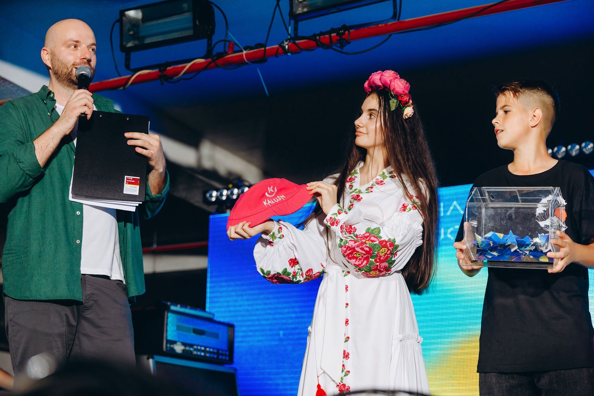 Українські зірки зібрали понад 100 000 гривень на допомогу дітям