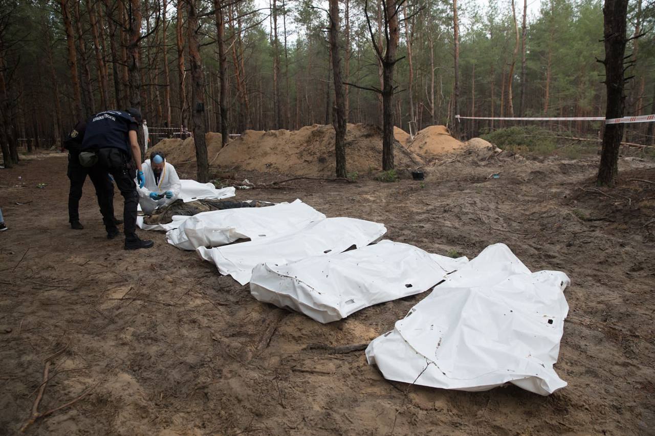В Изюме уже эксгумировали 59 тел, у большинства из них имеются следы насильственной смерти, – глава Харьковской ОВА