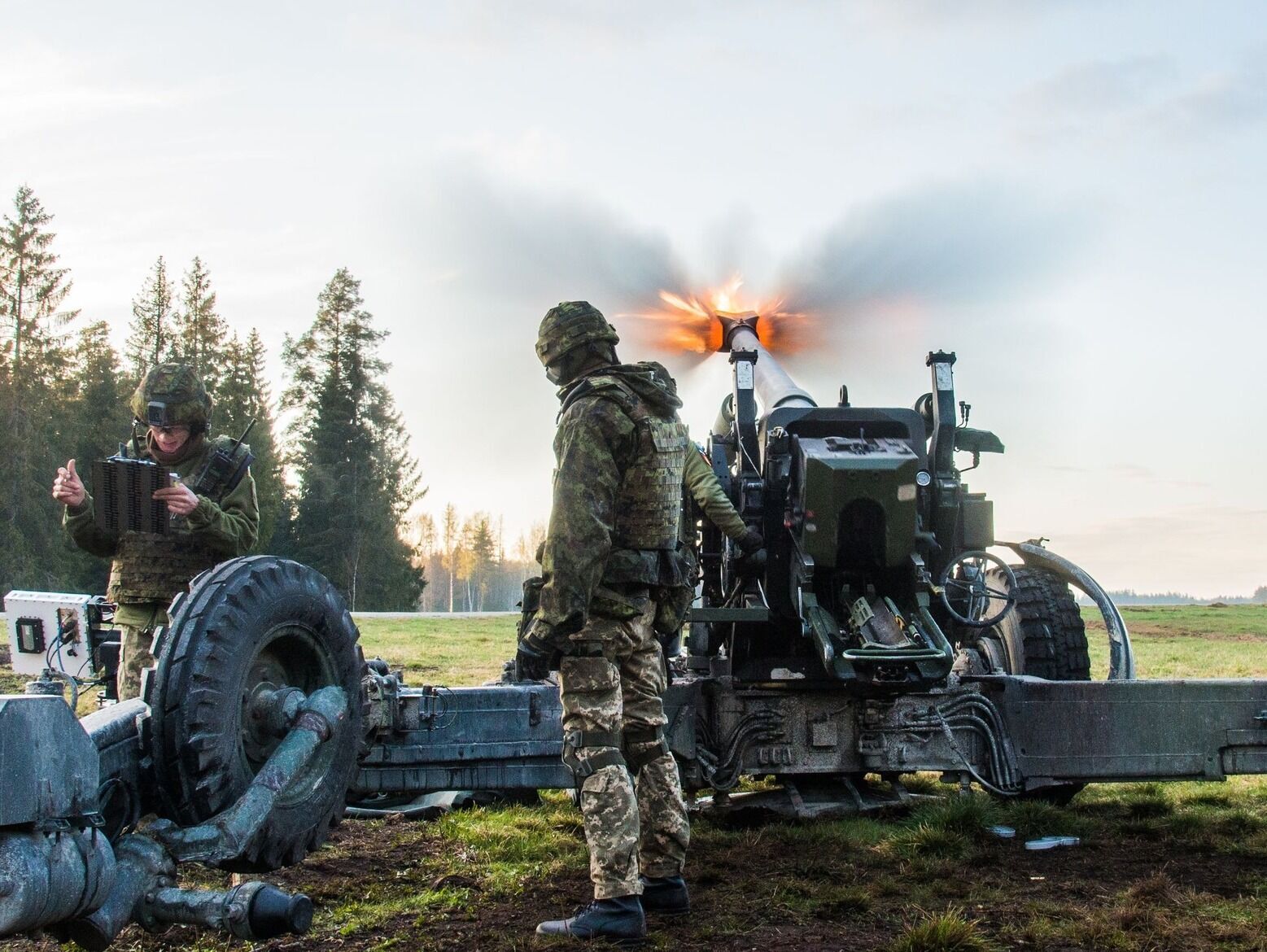 Эстония помогает с тренировкой воинов Вооруженных сил Украины: в Генштабе показали яркие фото