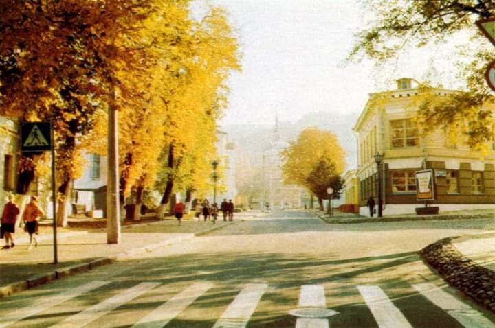 У мережі показали, який вигляд мав Андріївський узвіз у Києві восени в 1980-х роках. Фото