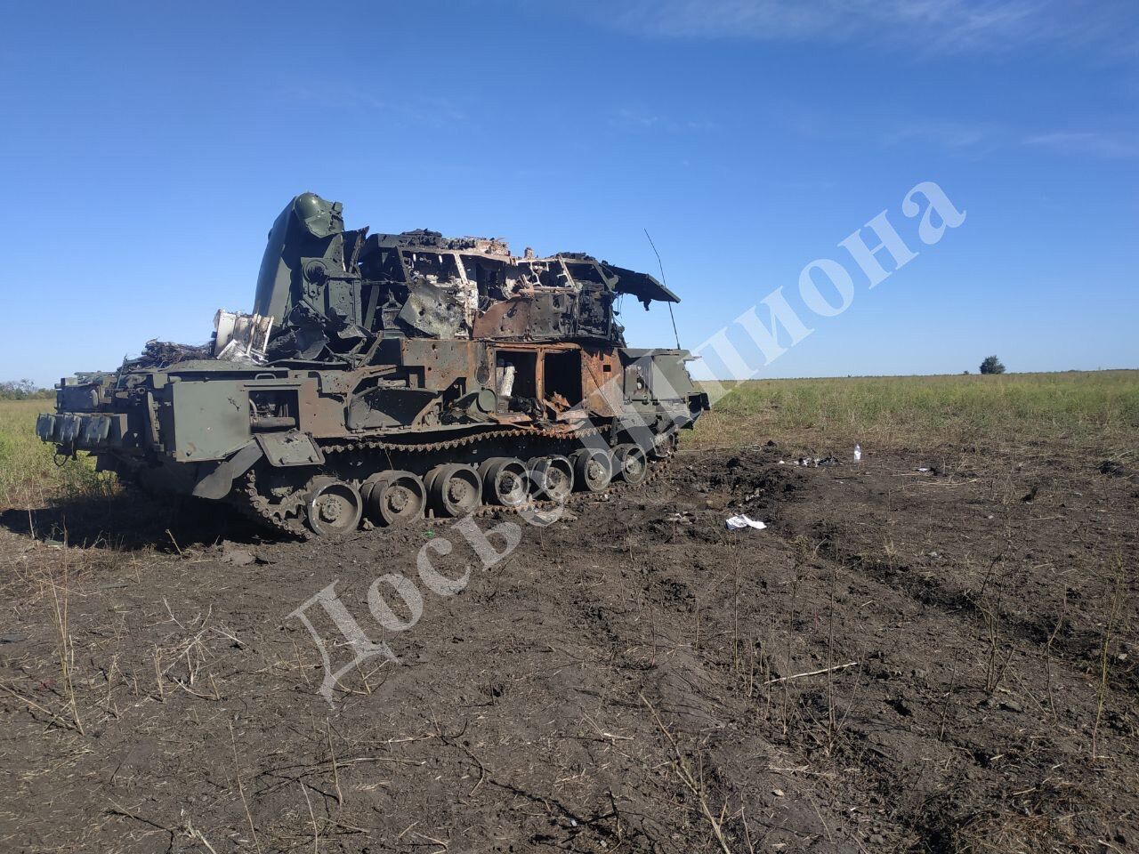 ВСУ ракетным ударом уничтожили два ЗРК оккупантов "Тор-М2" и "Бук-М2", предназначенных для сбивания ракет противника. Фото