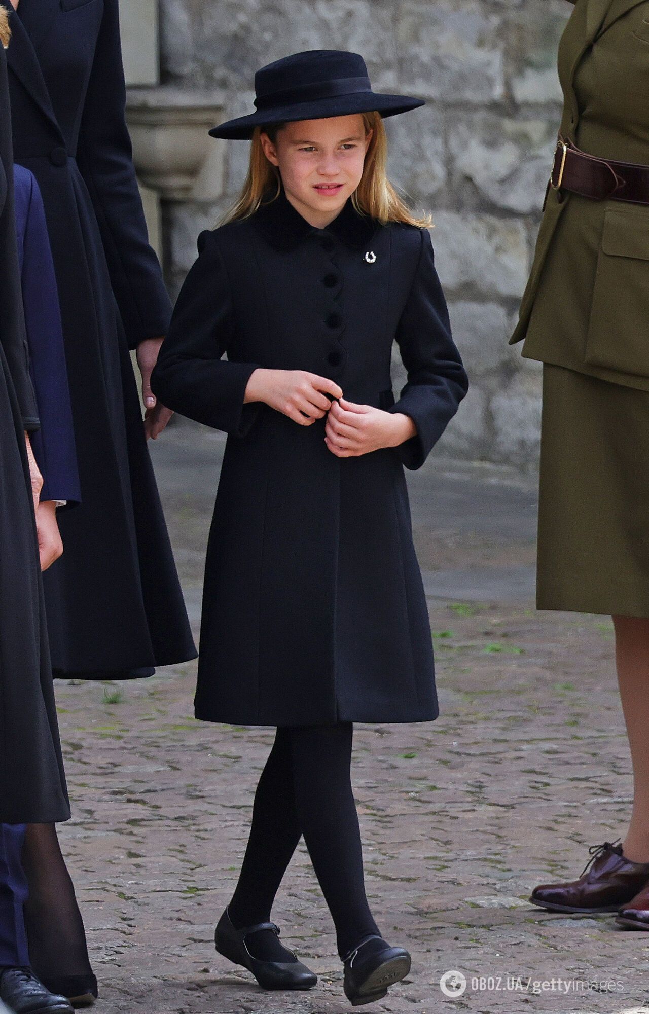 Принцесса Шарлотта расплакалась на похоронах прабабушки Елизаветы II: кадры растрогали сеть