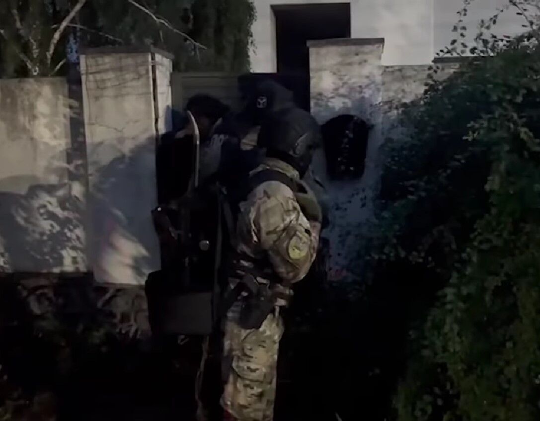 В Киевской области у мужчины изъяли наркотики на 750 тыс. грн. Видео