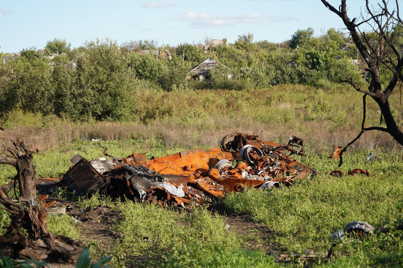 Когда-то туда приезжали туристы: в сети показали изуродованное оккупантами село на Харьковщине. Фото