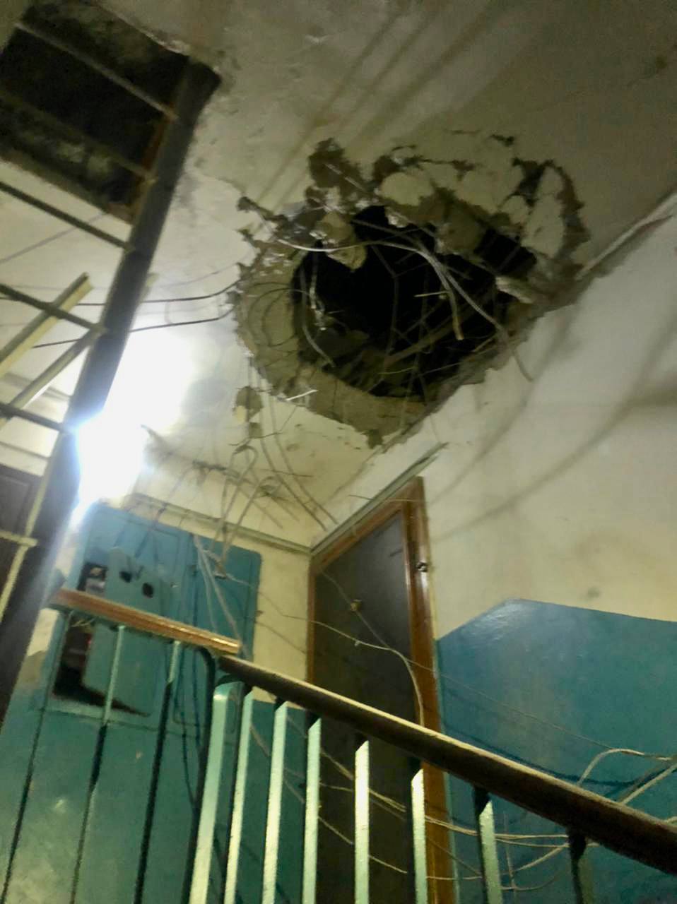 Окупанти ударили по Нікополю, пошкоджено десятки багатоповерхівок: є поранений. Фото