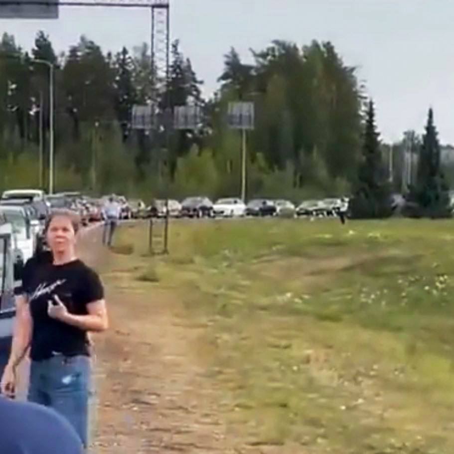 Росіяни втікають до Фінляндії після оголошення Путіним часткової мобілізації: з’явилося відео з кордону 