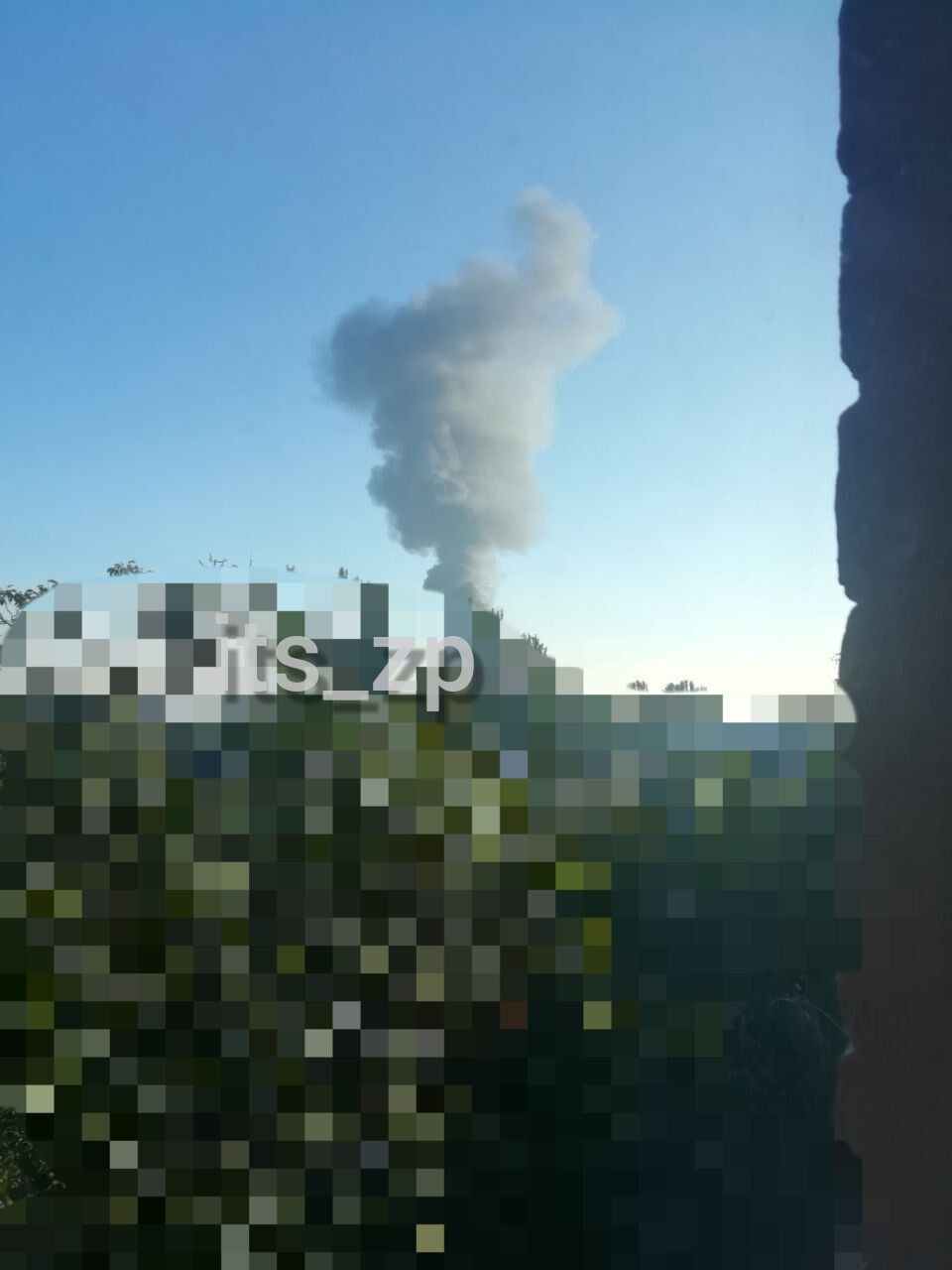 РФ випустила 9 ракет по Запоріжжю, одна влучила в готель: є загиблий, 6 людей дістали з-під завалів. Фото