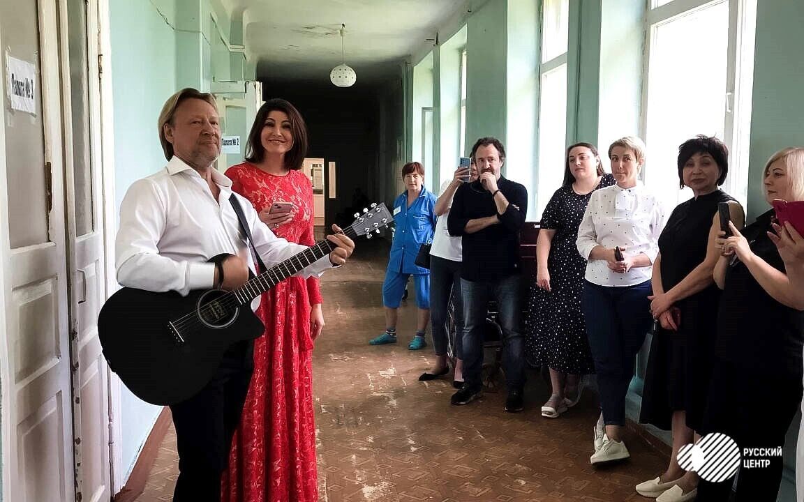 Російська акторка Анастасія Макєєва зізналася в поїздках на окупований Донбас: мою сім'ю обіцяли вирізати
