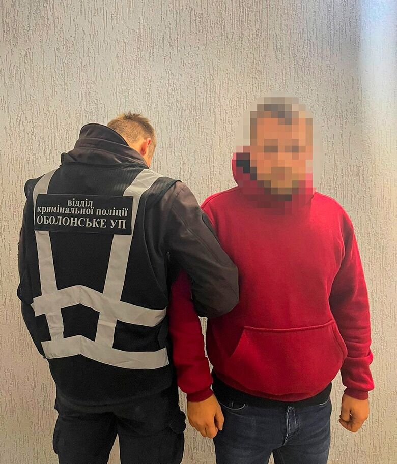 В Киеве задержан мужчина, подозреваемый в развращении 11-летней девочки в лифте